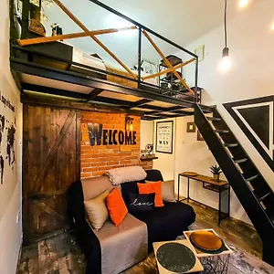  Apartman Rustic Flat With Perfect Location